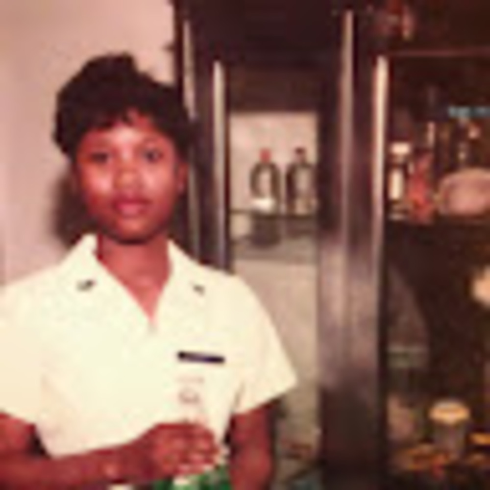 Meet your Posher, Constance